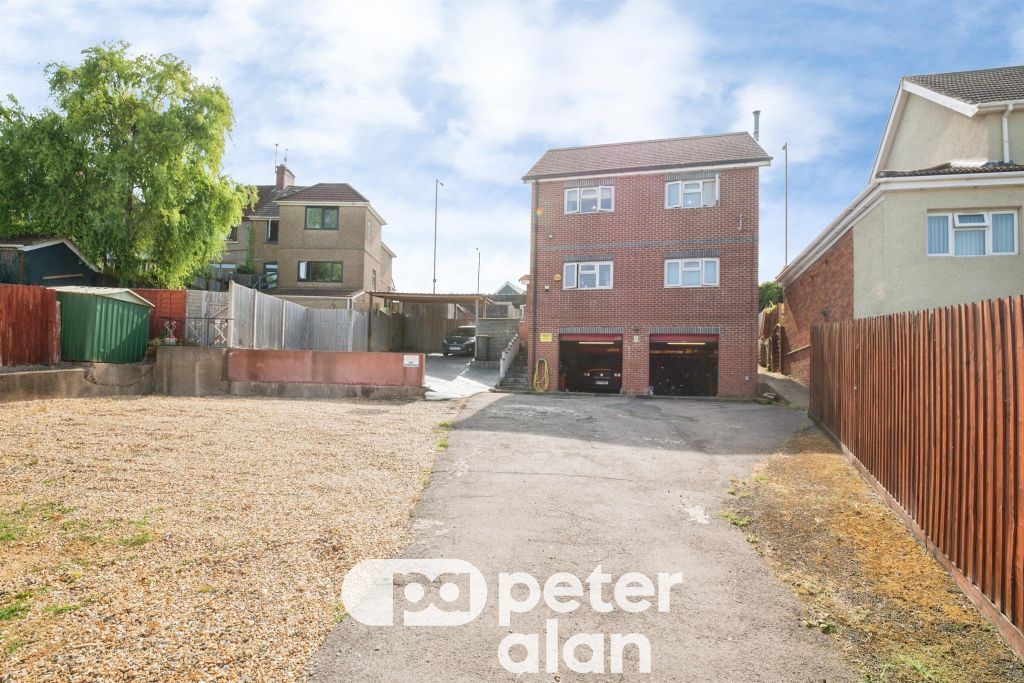 Property photo 1 of 23