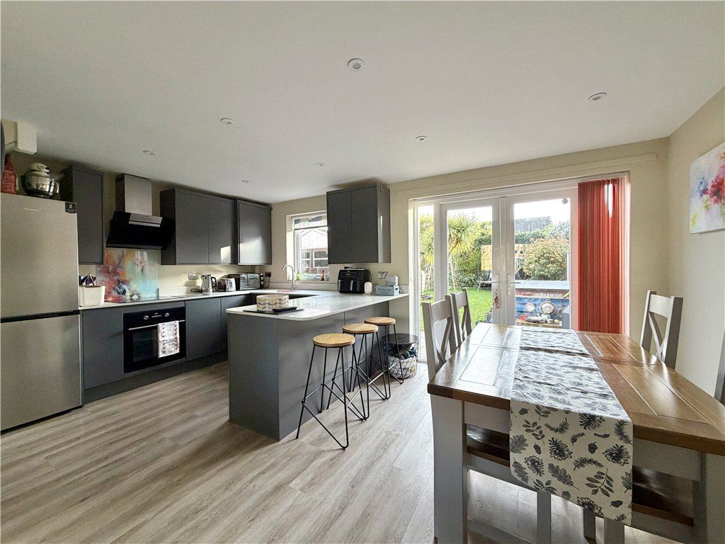 Property photo 2 of 14 Picture No. 23