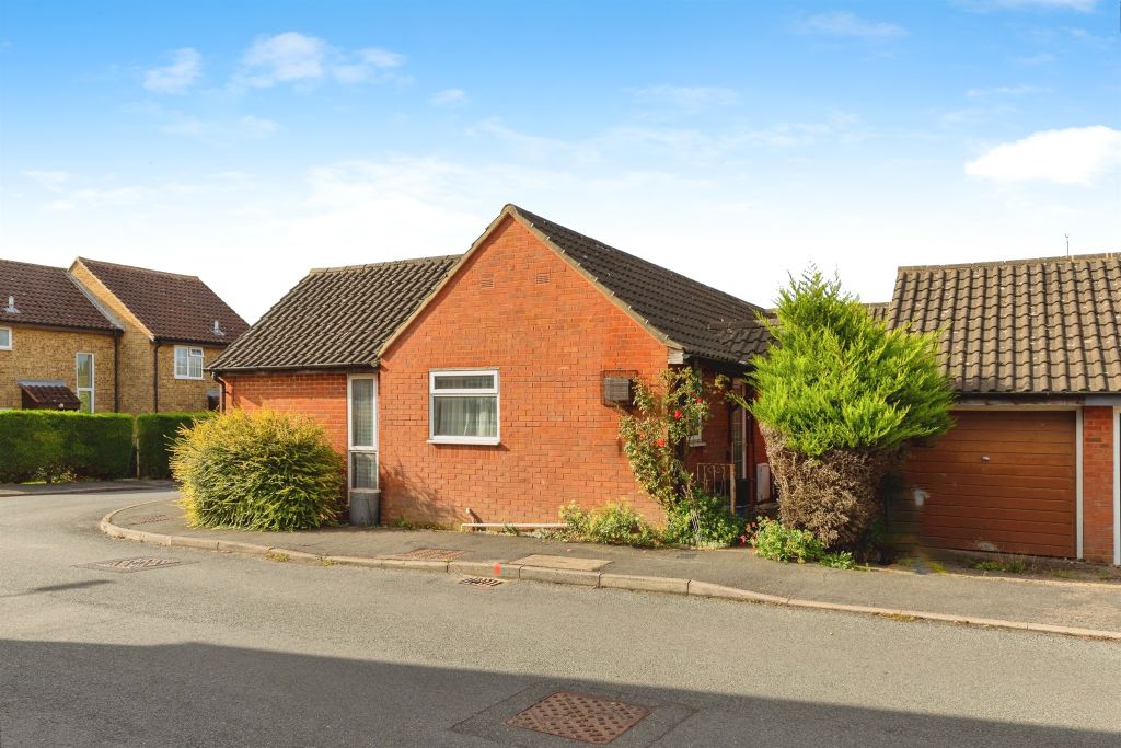 Property photo 2 of 17