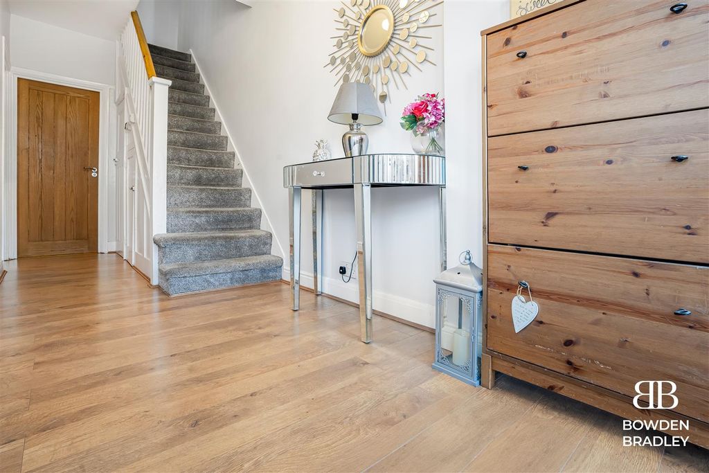 Property photo 3 of 22 A7_09493-Hdr.Jpg