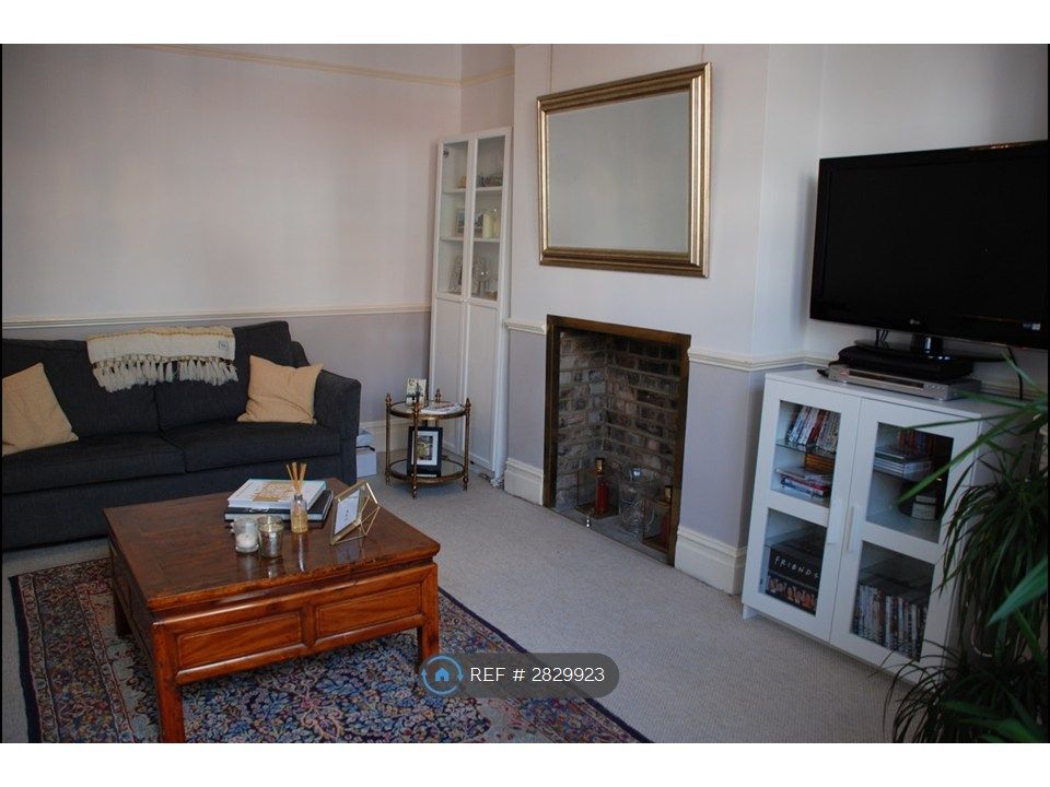 Property photo 2 of 9 Lounge