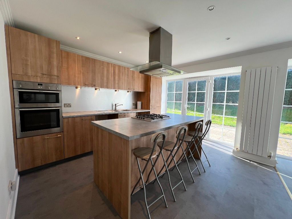 Property photo 2 of 10 Photo 2