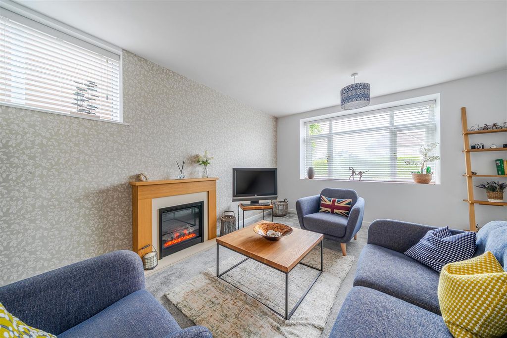 Property photo 2 of 28 1458099-14-6A0Da65A30Fb6.Jpg