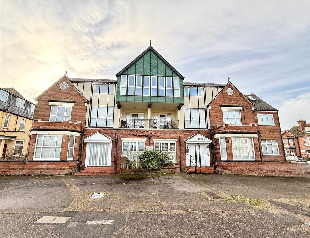 Property photo 1 of 12 Front View