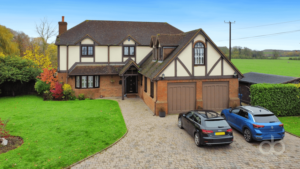 Property photo 1 of 28 01