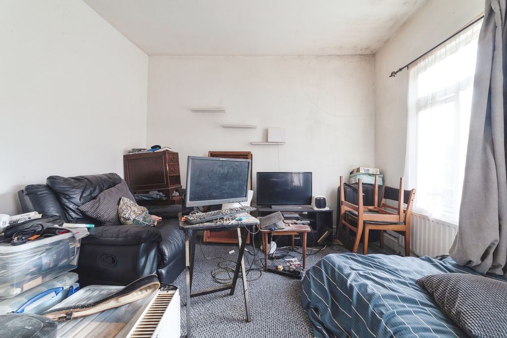 Property photo 3 of 9 5d1E638E-966d-ee11-9Ae7-6045Bdd0257c