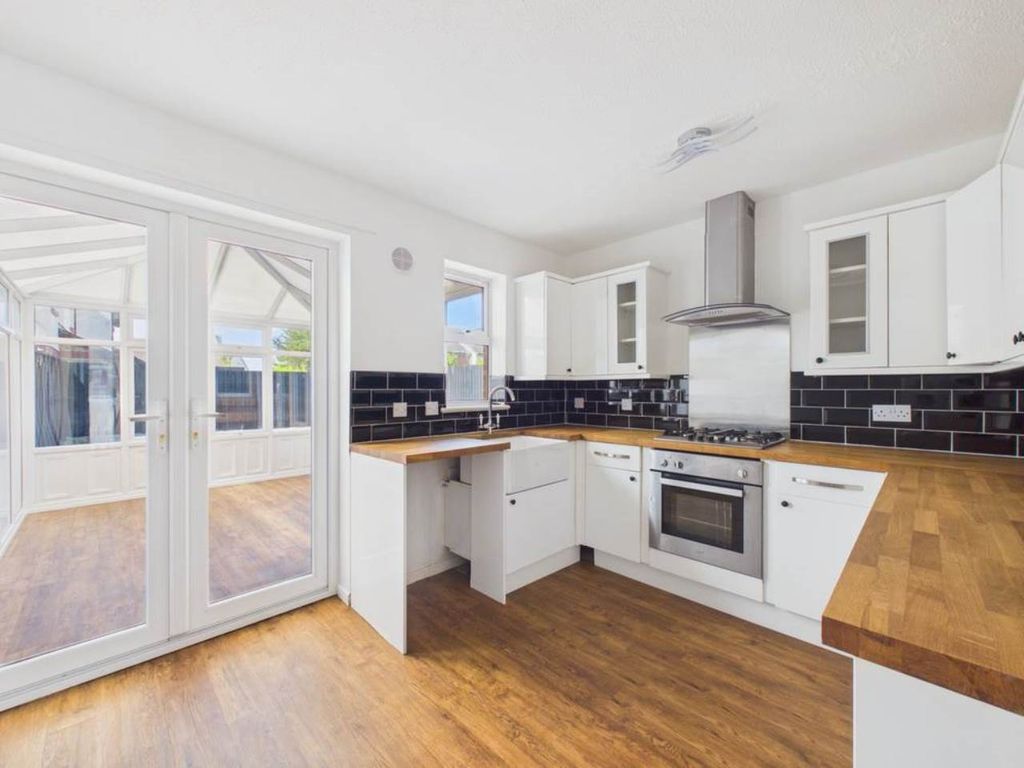 Property photo 2 of 10 Cam03572G0-Pr0055-Still003-Thumbnail-H750-70