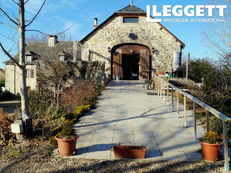 Property photo 2 of 10