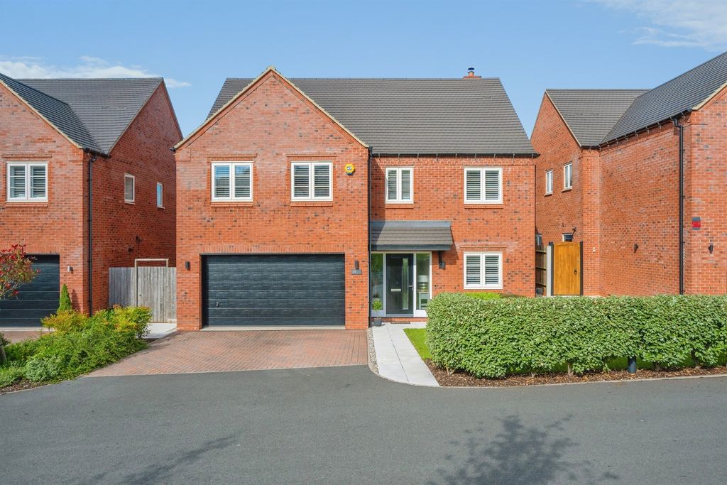 Property photo 1 of 34