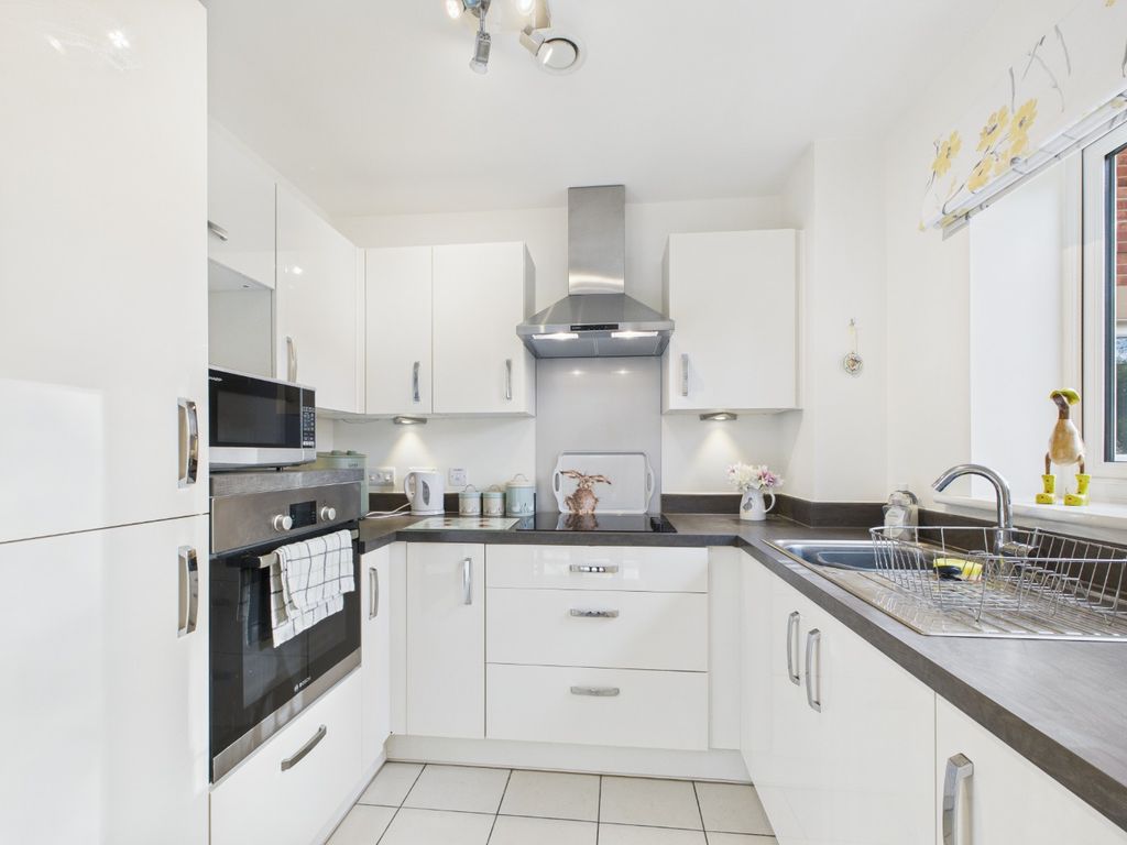 Property photo 2 of 22 4681336