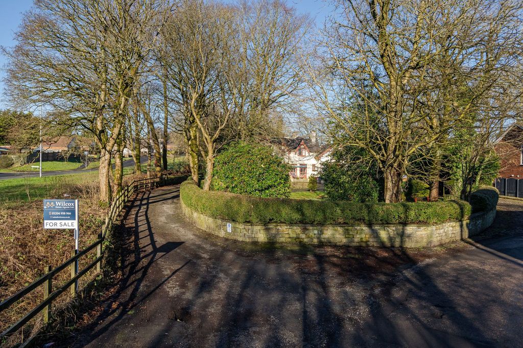 Property photo 3 of 74