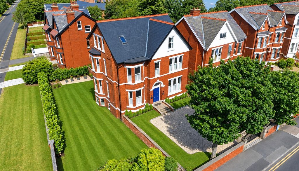 Property photo 1 of 58 5314872