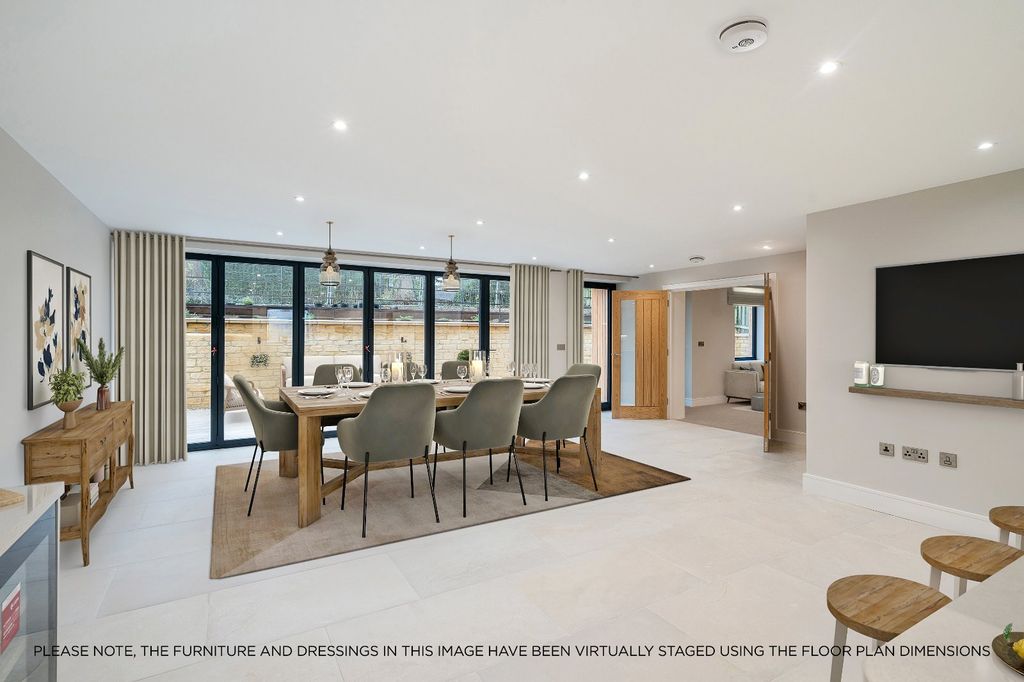 Property photo 3 of 13 Dining Room