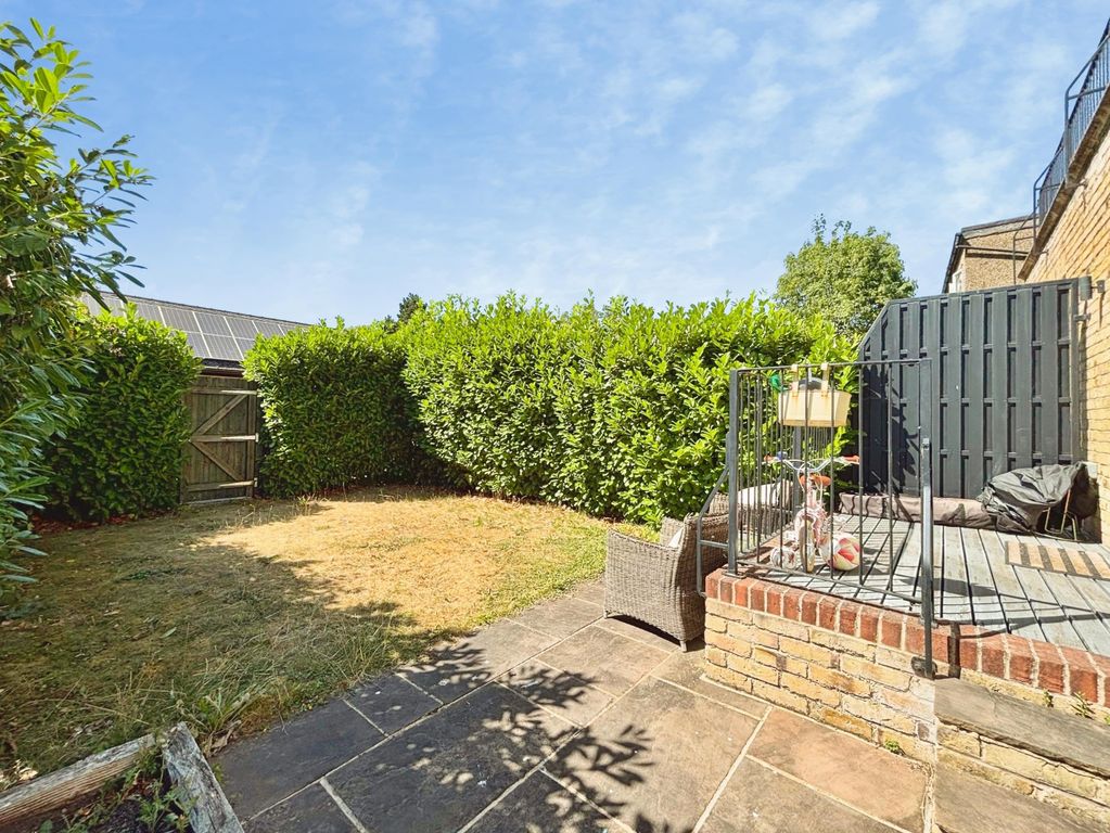 Property photo 3 of 9