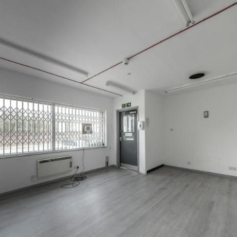 Property photo 2 of 3 51 (Postal 89) Whitby Road