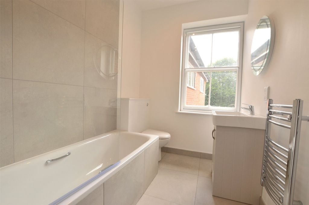 Property photo 3 of 8 Bathroom