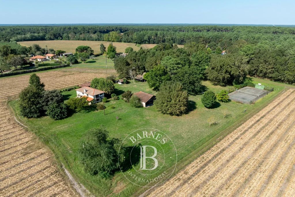 Property photo 2 of 27