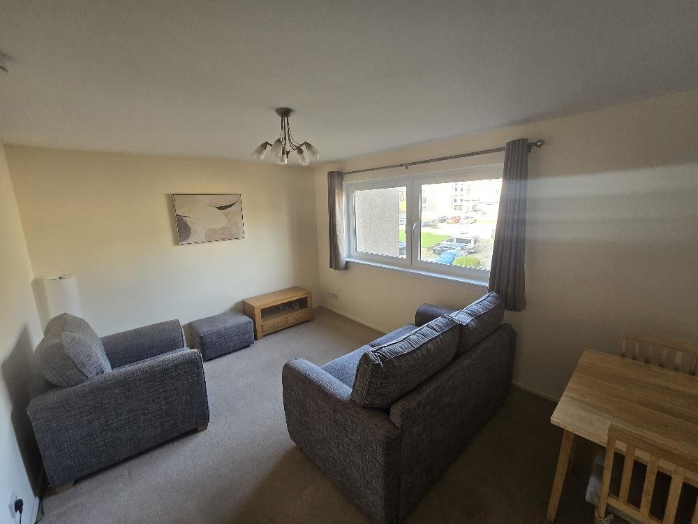 Property photo 2 of 8 Lounge