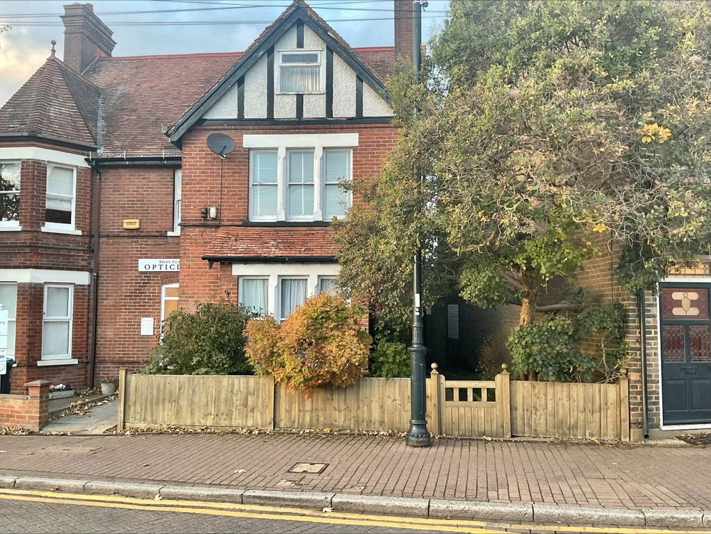 Property photo 1 of 13 Front