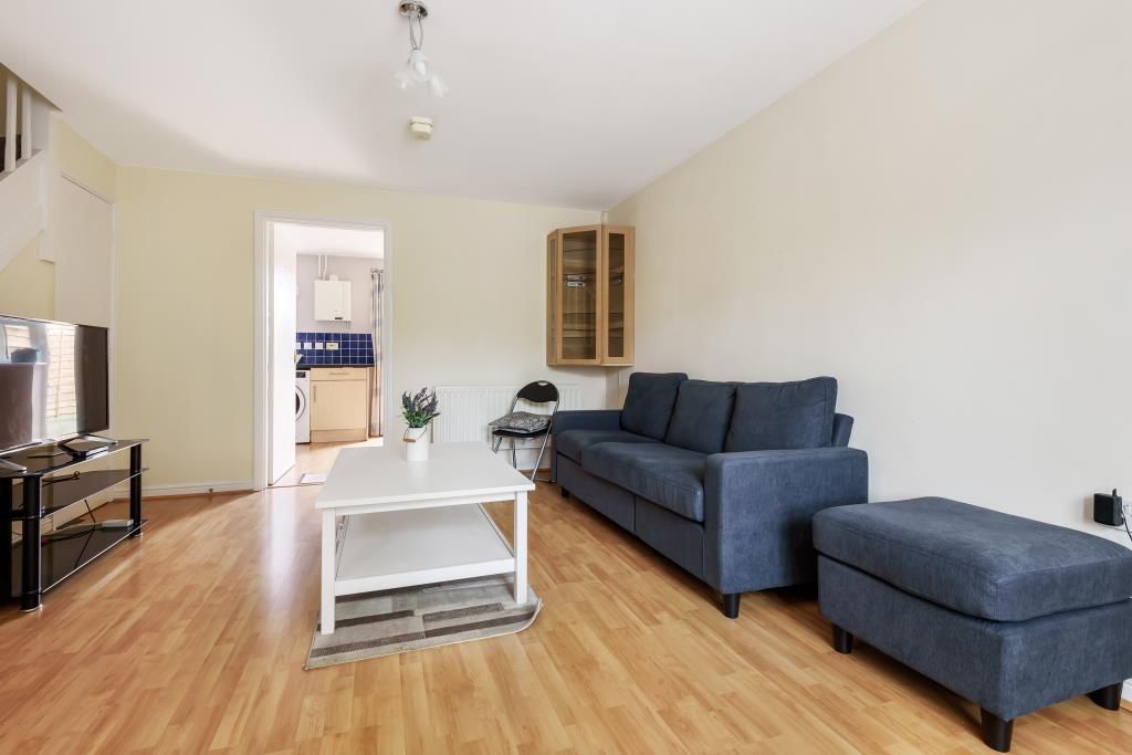 Property photo 3 of 10 Living Room