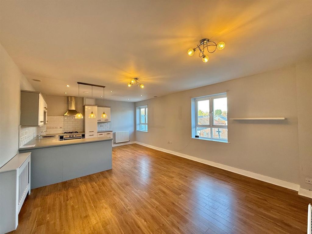 Property photo 2 of 11 Kitchen.Jpg