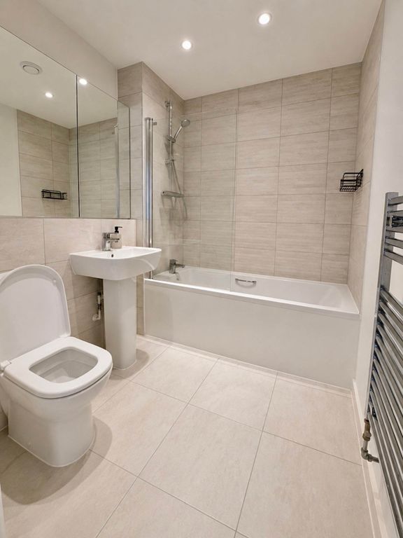 Property photo 2 of 8