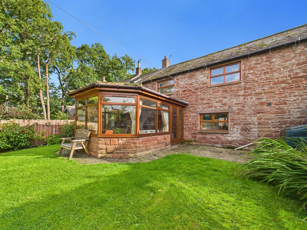 Property photo 2 of 31