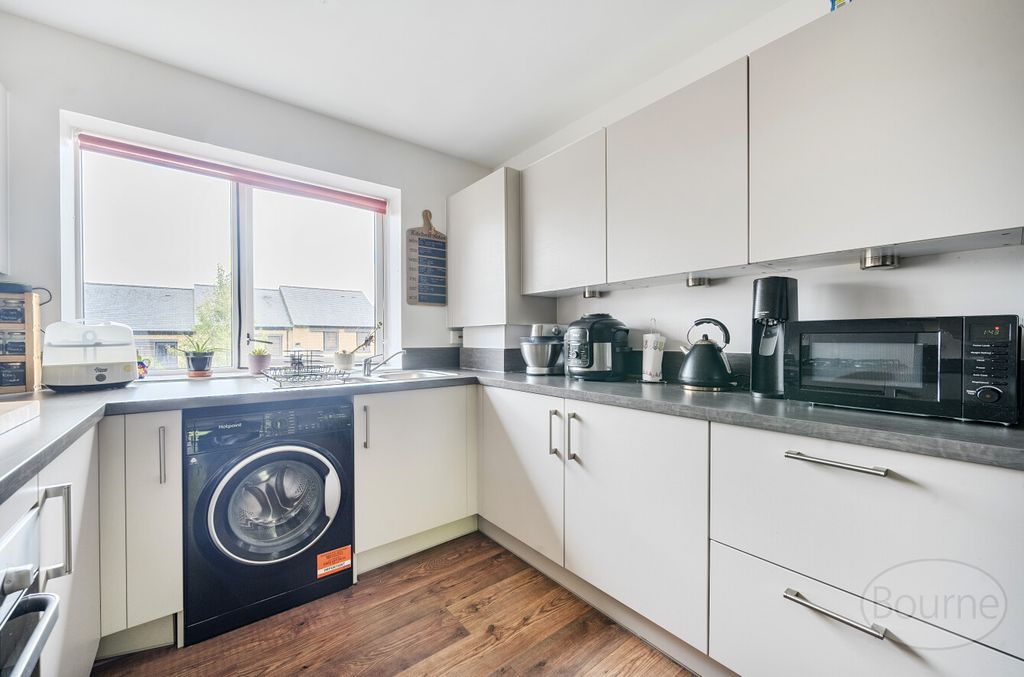 Property photo 2 of 12 5c53Ffd6-cd8c-4Bb...
