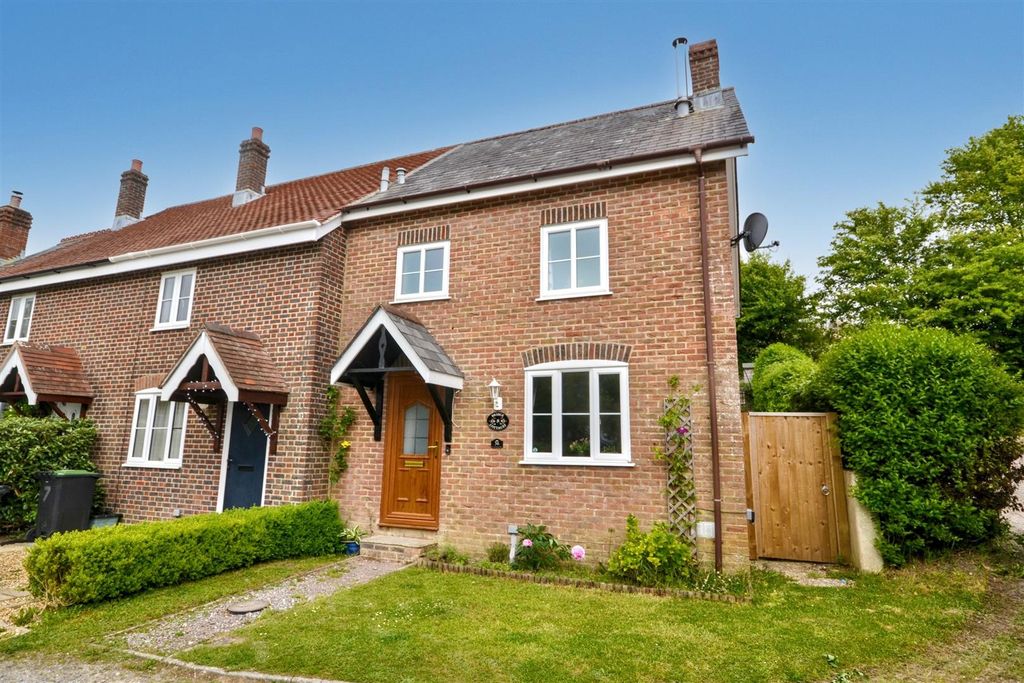 Property photo 1 of 16 Front (15).Png