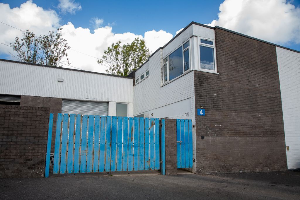 Property photo 1 of 4
