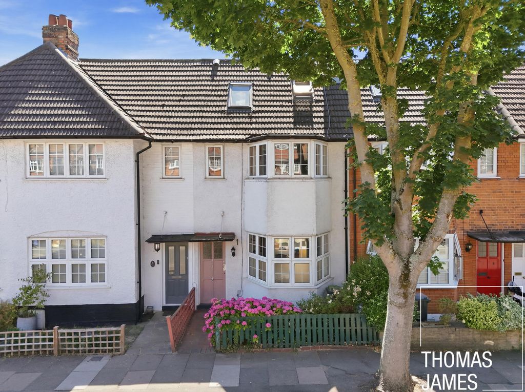 Property photo 1 of 32