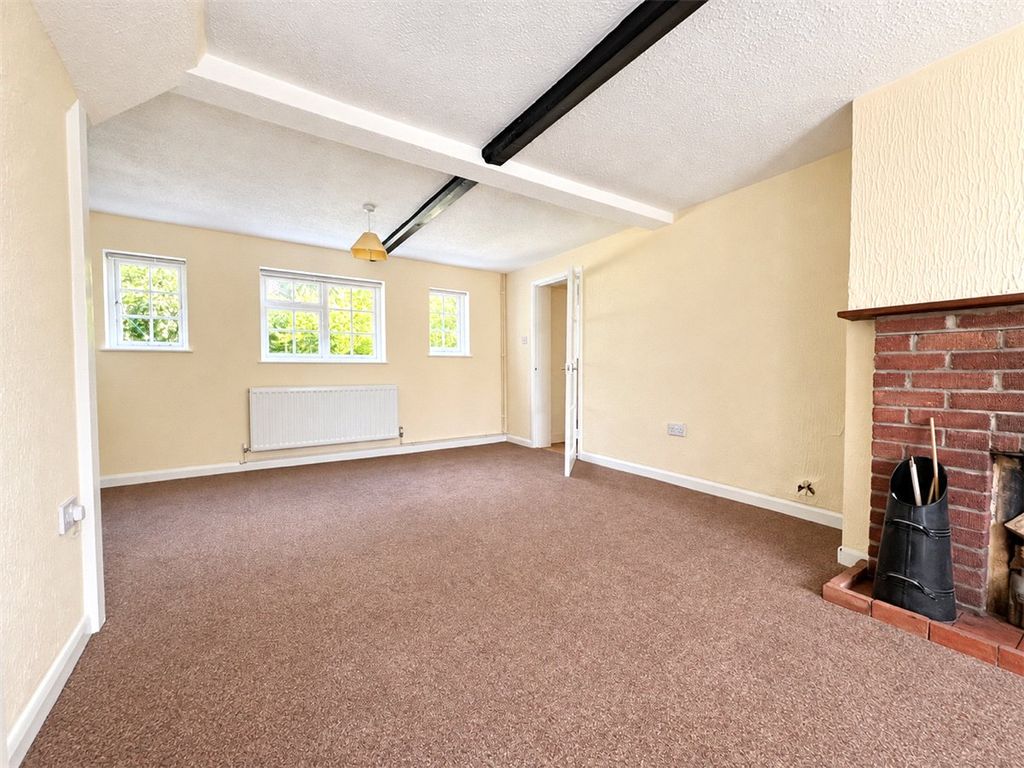 Property photo 3 of 11 Picture No. 33