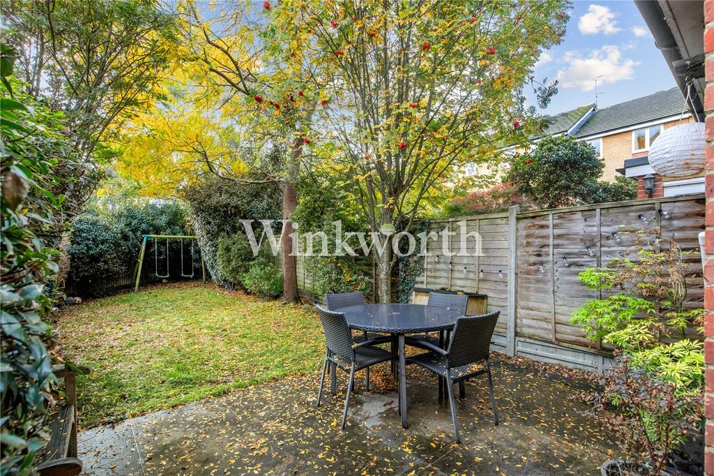 Property photo 2 of 18 Picture No. 16