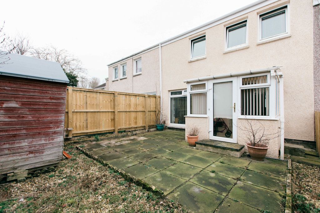 Property photo 1 of 20 External