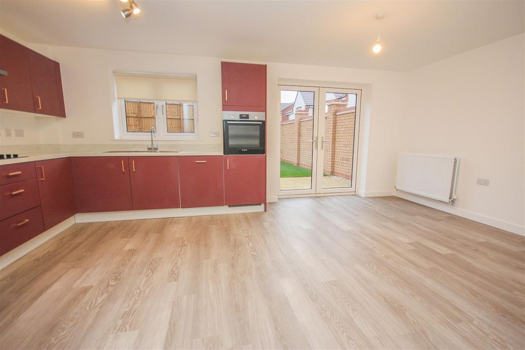 Property photo 2 of 13 Img_1558.Jpg