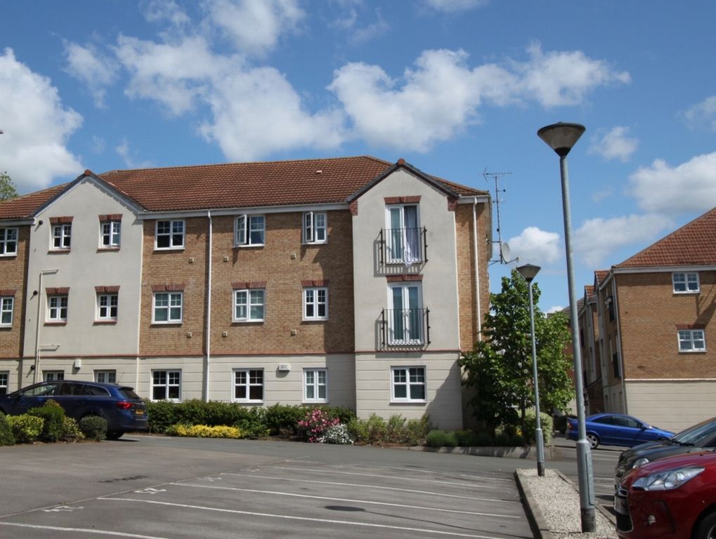 Property photo 1 of 14 Photo 4