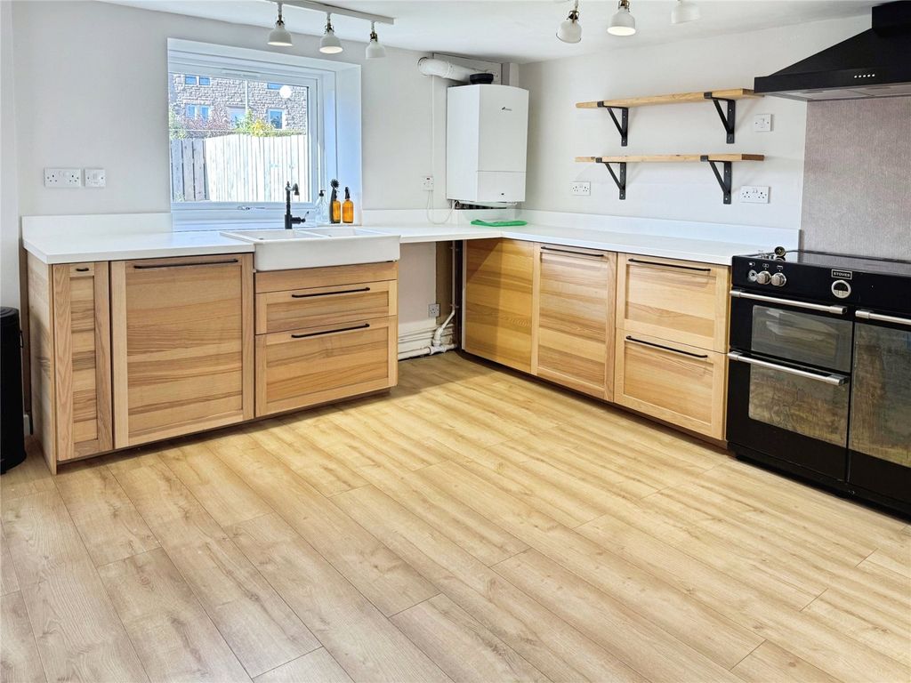 Property photo 2 of 18 Picture No. 06