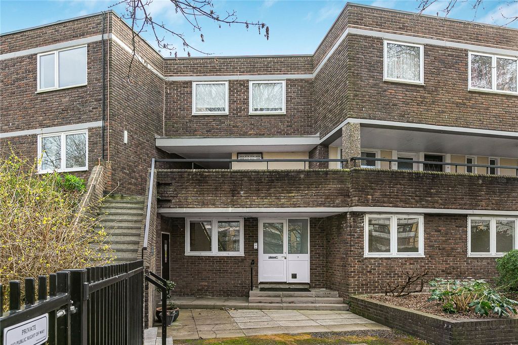 Property photo 1 of 20 Exterior