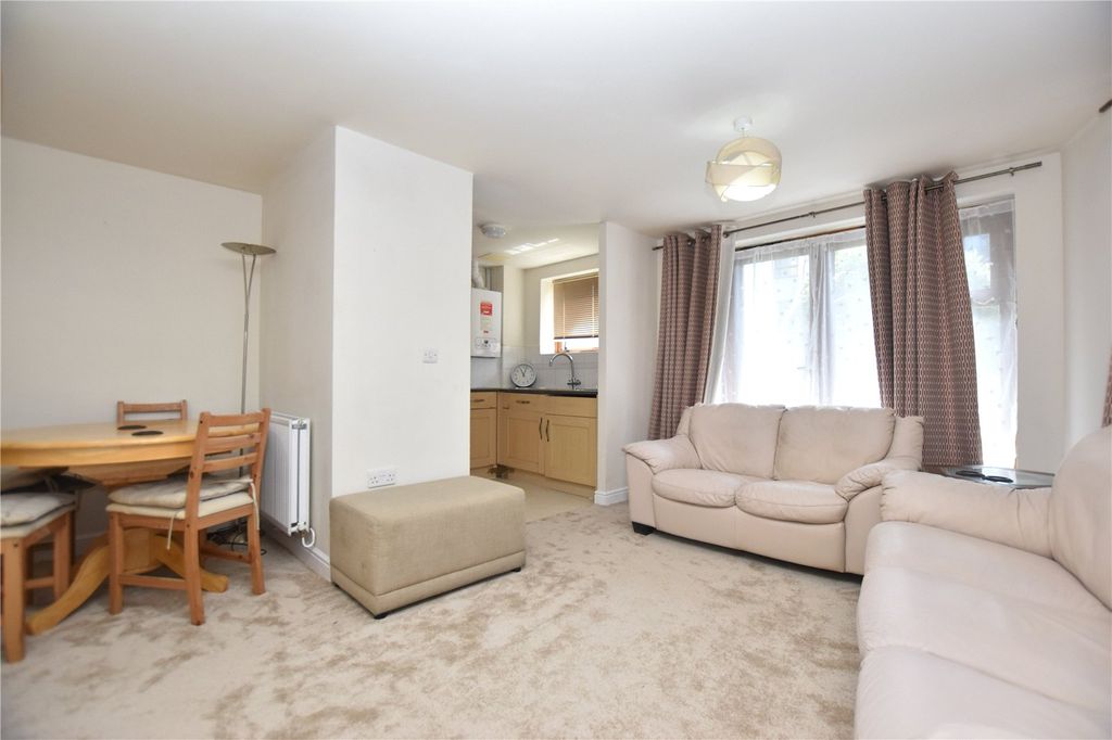 Property photo 3 of 9 Picture No. 04
