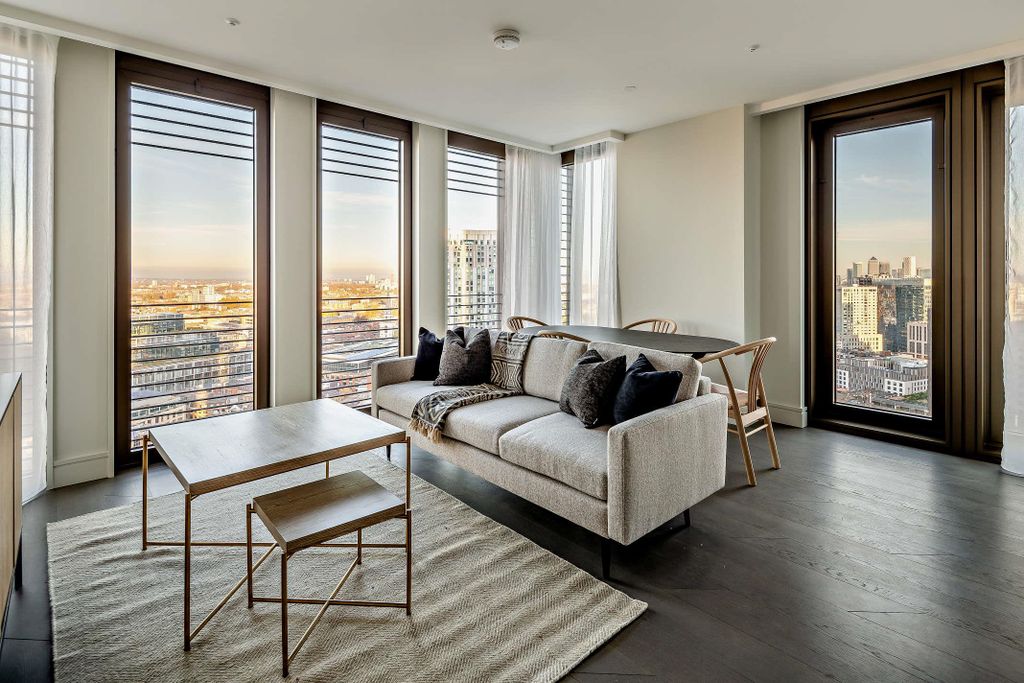 Property photo 3 of 20 Image