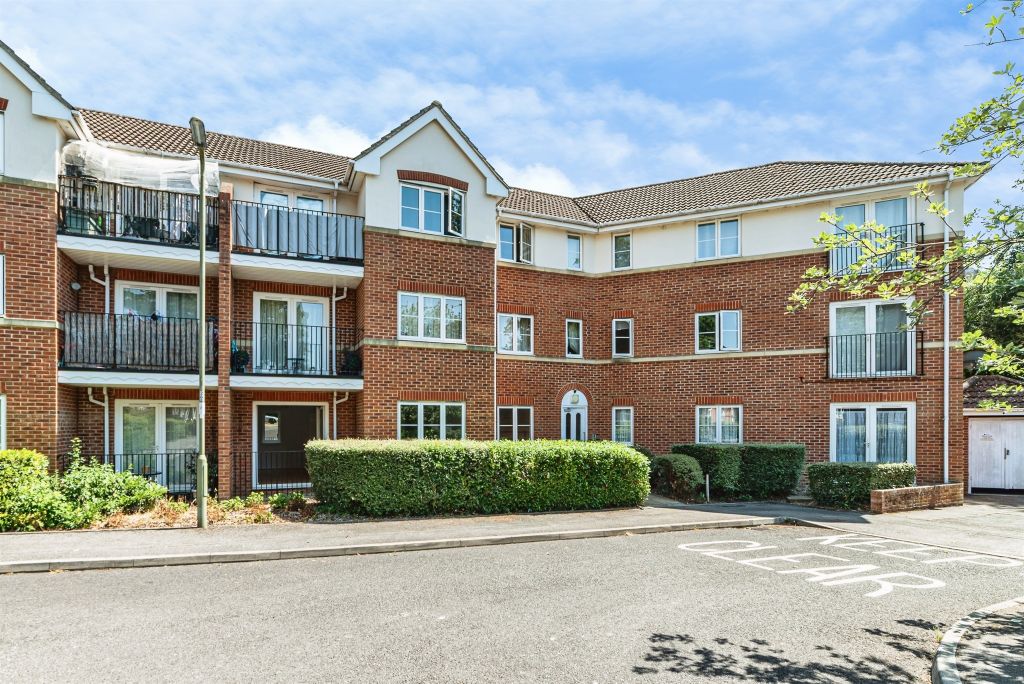 Property photo 1 of 18