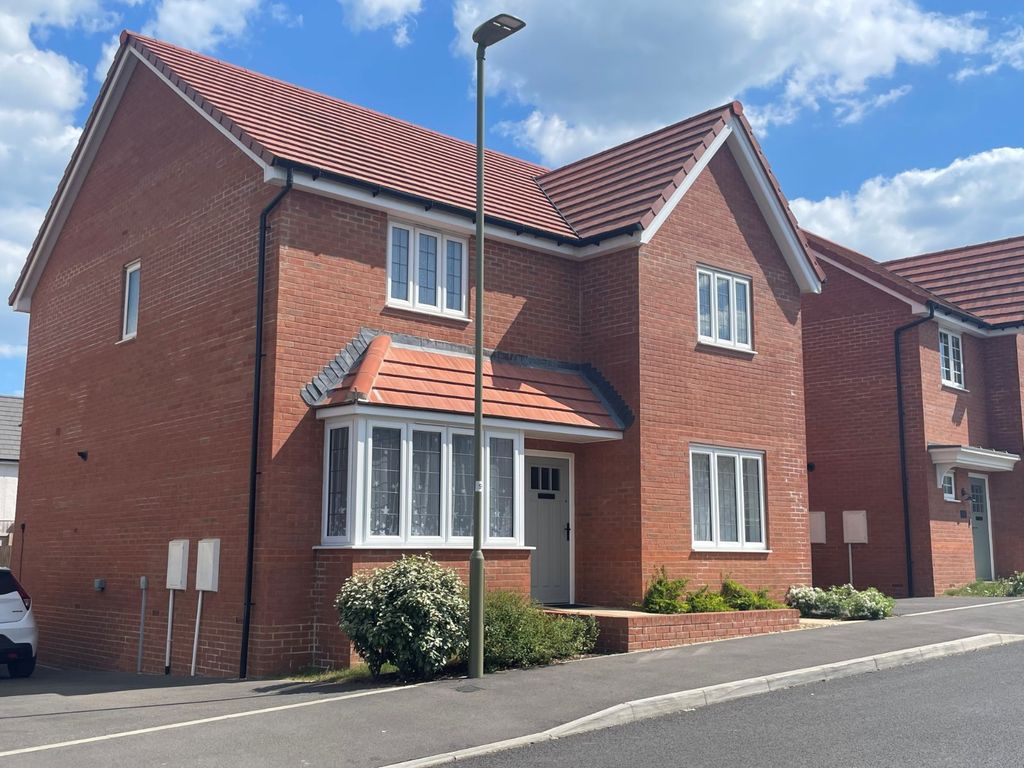 Property photo 1 of 14 Front