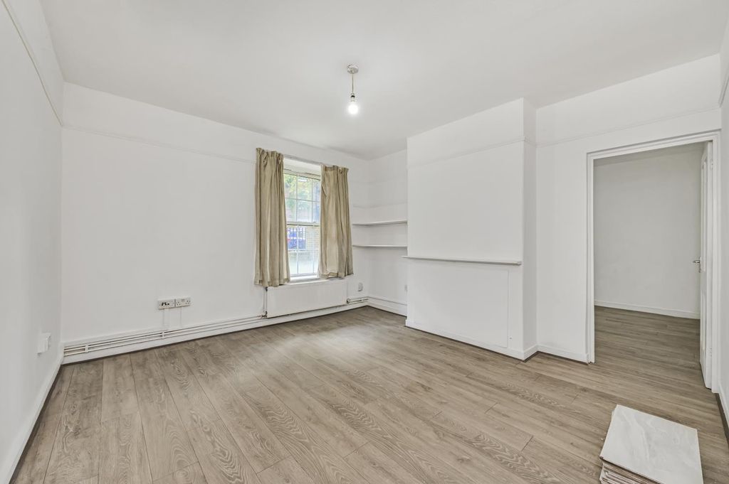 Property photo 3 of 7