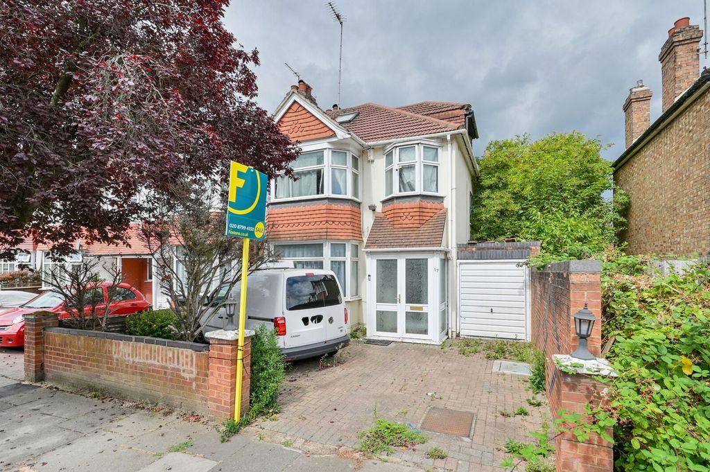 Property photo 1 of 13