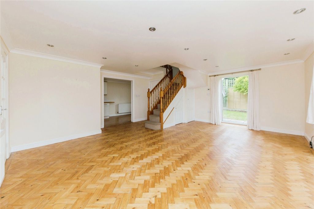 Property photo 3 of 16 Living Room