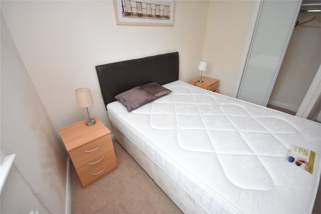 Property photo 3 of 7 Picture No. 08