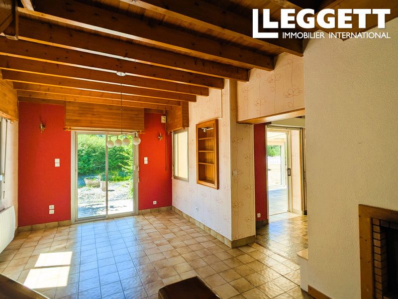 Property photo 3 of 10