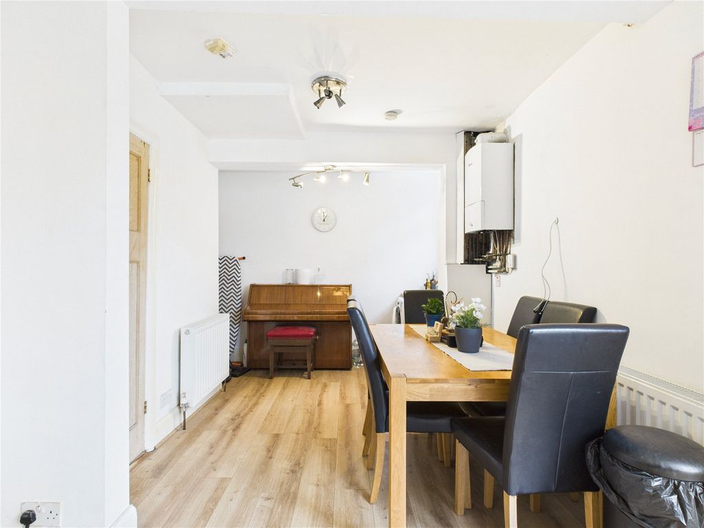 Property photo 3 of 13 Picture No. 23