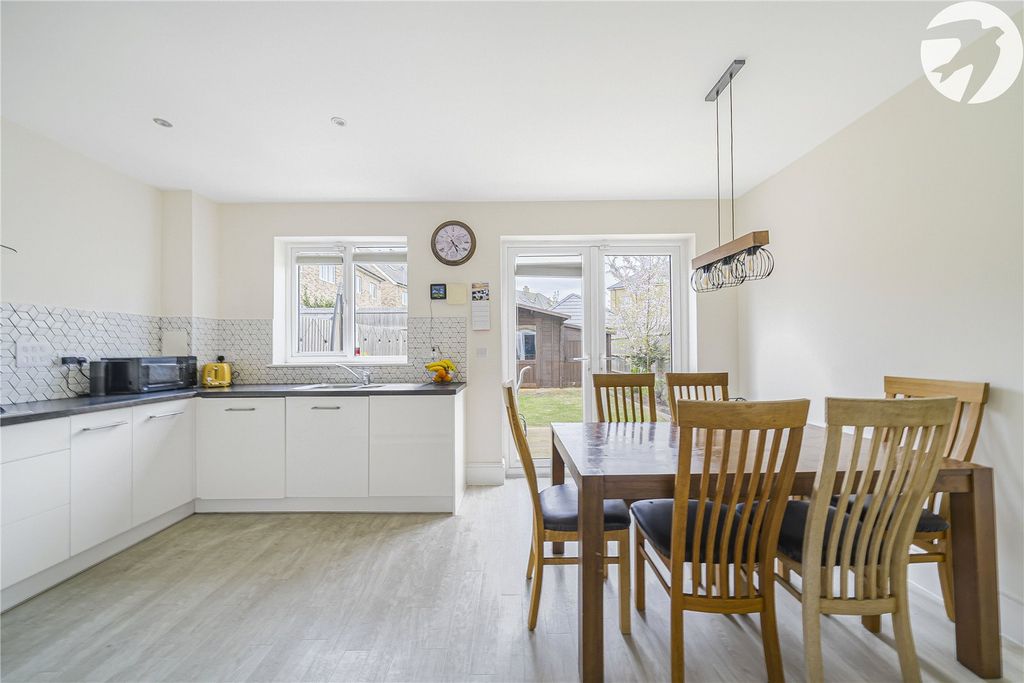 Property photo 3 of 23 Kitchen Diner