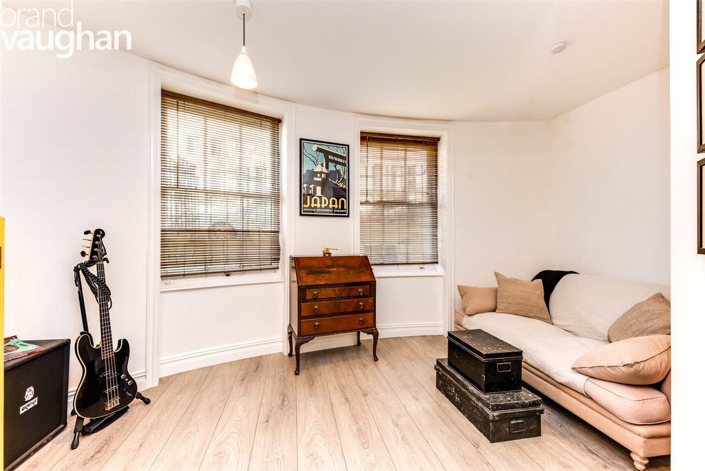 Property photo 2 of 5 Picture No. 02